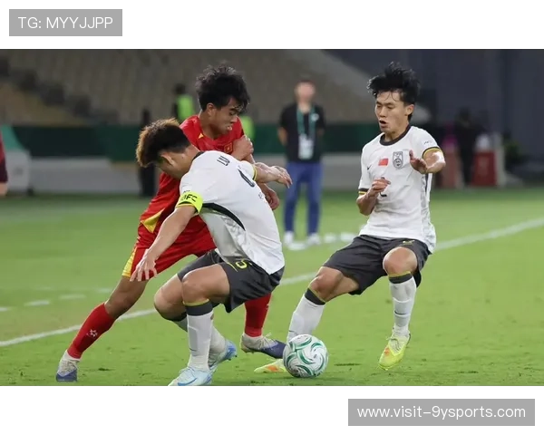 中国足球队备战亚洲杯大名单公布 新星与老将共同冲击冠军